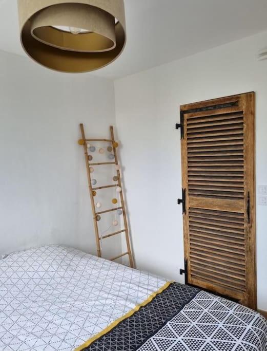 Superbe T3 Cosy, Parking Gratuit + Balcon Apartment Riom Bagian luar foto